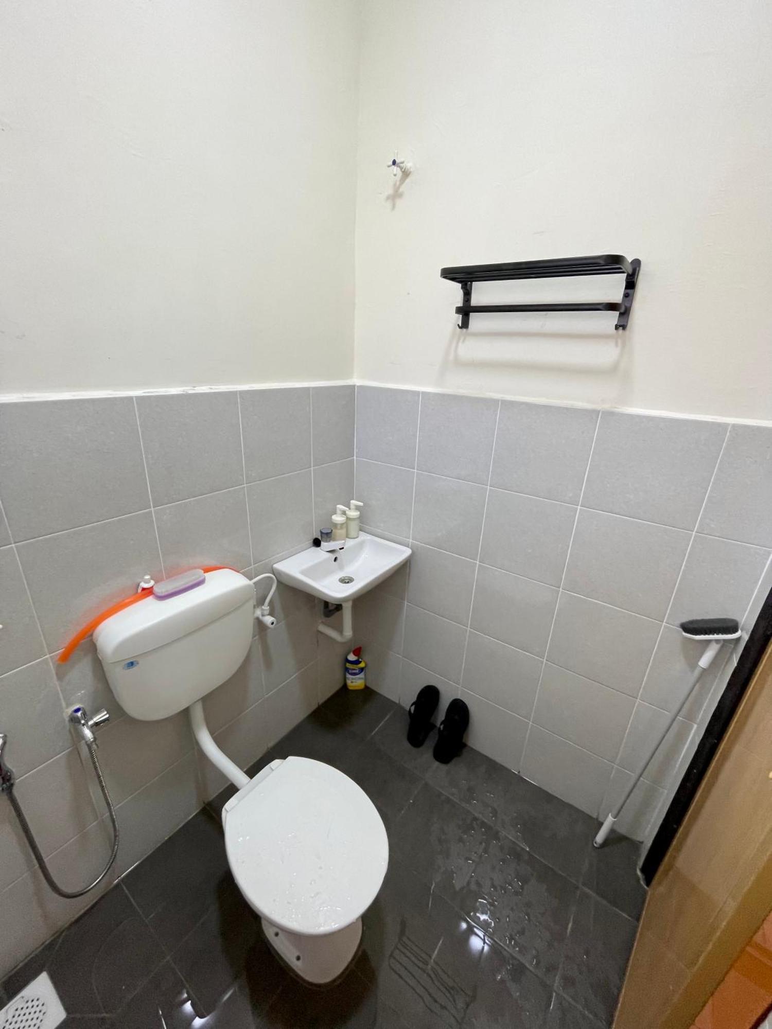 Inang Holiday home Teluk Intan